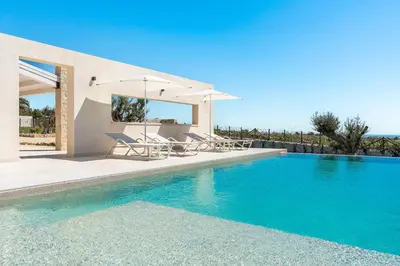 Piscina di Villa Mora o nelle vicinanze