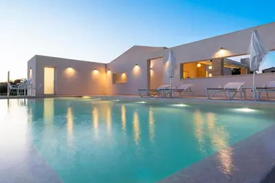 Piscina di Villa Mora o nelle vicinanze