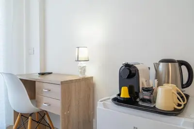 Set per la preparazione di tè e caffè presso Agorà
