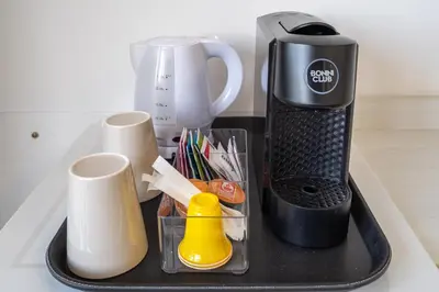 Set per la preparazione di tè e caffè presso Agorà