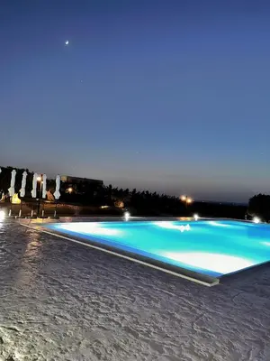 Piscina di Carrua o nelle vicinanze