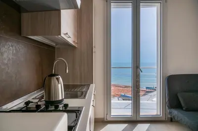 Cucina o angolo cottura di Cicirata Sea Beach - Sicilia Vacanza