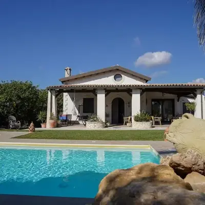 Villa Suq