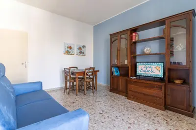 Area soggiorno di Casa Sofocle comodo bivani in borgata a due passi da Ortigia senza i disagi i Ortigia