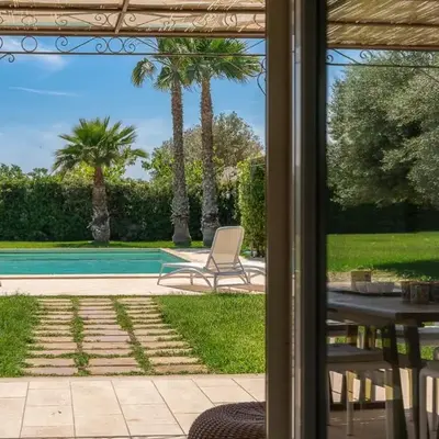 Villa Bouganville con piscina by Wonderful Italy