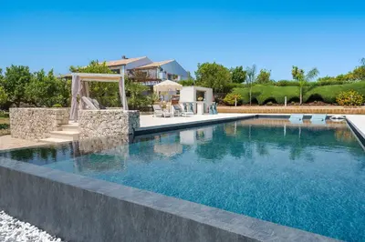 Piscina di Pigna Blue o nelle vicinanze