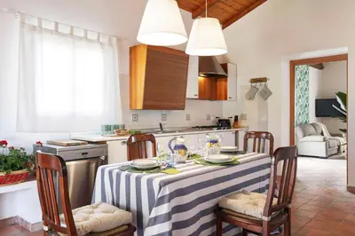 Cucina o angolo cottura di Villa Marzallo by Villa Plus