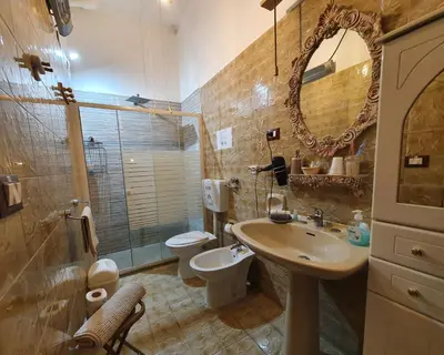 Bagno di Casa Bommegna