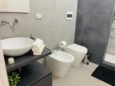 Bagno di Sicilian Rooms