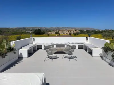 Balcone o terrazza di CasapiuHolidaySicilia - Adults Only