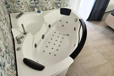 Bagno di Home De Curtis