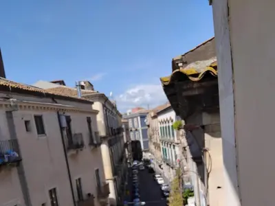 Vista generica su Catania o vista sulla città dall'interno del bed & breakfast
