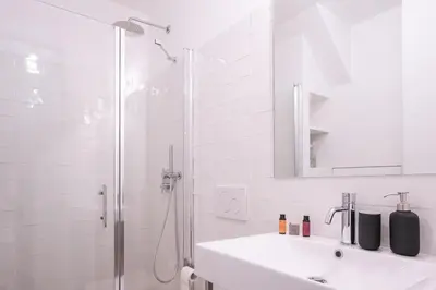 Bagno di I 5 Archi di Via Ducezio