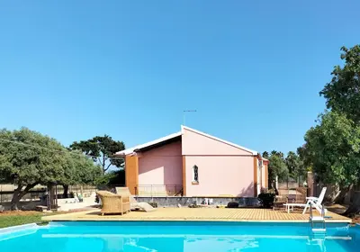 Piscina di La Casa di Ludovica o nelle vicinanze