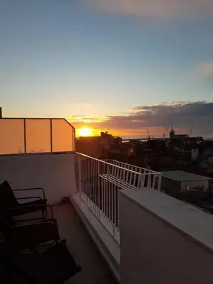 Alba o tramonto visti dall'interno dell'appartamento o dai dintorni