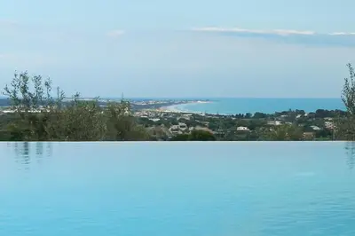 Paesaggio naturale nelle vicinanze dell'aparthotel