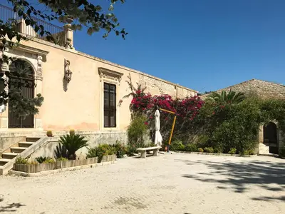 Paesaggio naturale nelle vicinanze dell'aparthotel