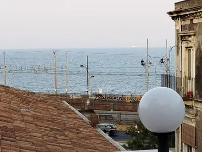 Vista generica sul mare o vista sul mare dall'interno della casa vacanze