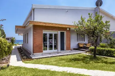 Edificio in cui si trova la villa