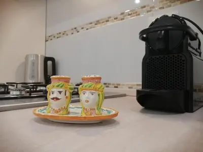 Set per la preparazione di tè e caffè presso Appartamento Catania centro