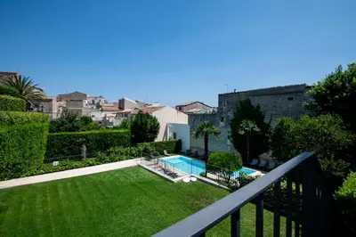 Piscina di Villa Del Lauro o nelle vicinanze