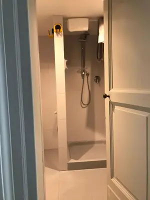 Bagno di AVAYA - Monolocale Soppalcato in Centro Storico