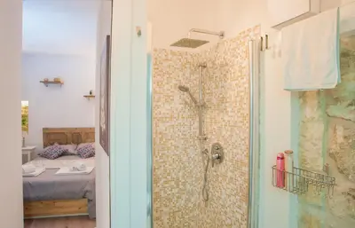 Bagno di Homes4Holidays - Artistic Nest