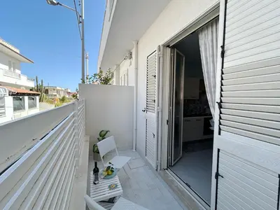Balcone o terrazza di Sunlands 50 meters from the sandy beach with wifi