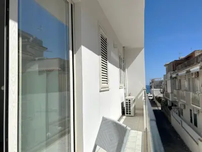 Balcone o terrazza di Sealands 50 meters from the sandy beach with wifi