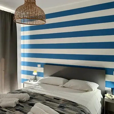 Sealands 50 meters from the sandy beach with wifi