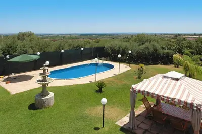Piscina di Holiday Home Floridia with Pool near Beach o nelle vicinanze