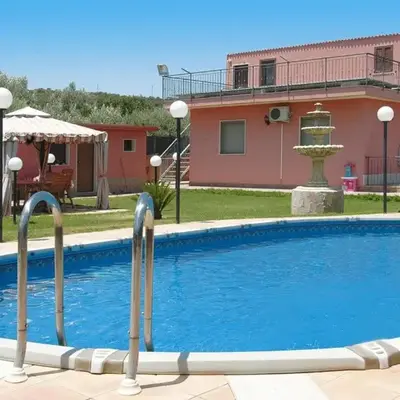 Holiday Home Floridia with Pool near Beach