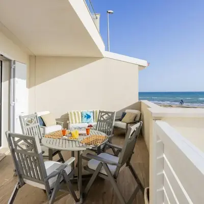 ISULATRAVEL - House on the beach Piano Terra