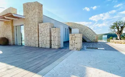 Edificio in cui si trova la villa