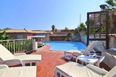Piscina di Holiday Home in Sicily near Fontane Bianche o nelle vicinanze