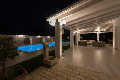 Piscina di ISULATRAVEL - Villa Le Palme o nelle vicinanze
