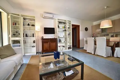 TV o dispositivi per l'intrattenimento presso ISULATRAVEL - Villa Le Dune