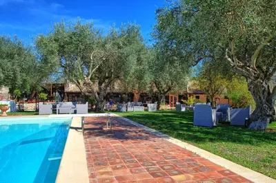 Piscina di Villa Maddalena by PosarelliVillas o nelle vicinanze