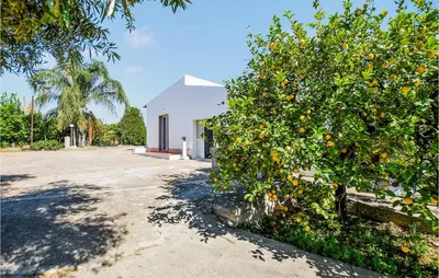 Giardino di 2 Bedroom Cozy Home In Siracusa