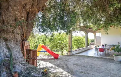 Area giochi per bambini di 2 Bedroom Cozy Home In Siracusa