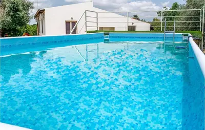 Piscina di 2 Bedroom Cozy Home In Siracusa o nelle vicinanze