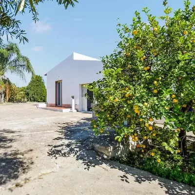 2 Bedroom Cozy Home In Siracusa
