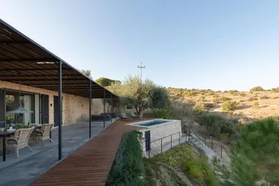 Paesaggio naturale nelle vicinanze della villa