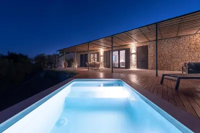 Piscina di Villa Vogue Retreat - IsulaTravel o nelle vicinanze