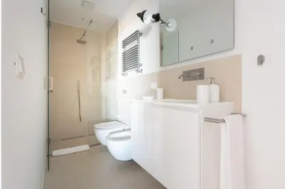 Bagno di Villa Vogue Retreat - IsulaTravel