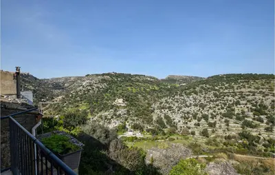Paesaggio naturale nelle vicinanze della casa vacanze