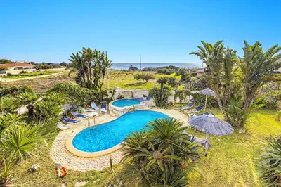 Piscina di Villa Nautilus by Villa Plus o nelle vicinanze