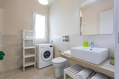 Bagno di Villa Luce by Villa Plus