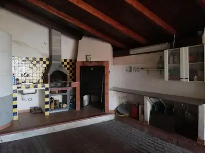 Cucina o angolo cottura di VILLA LARA 600 METRI DAL MARE