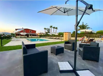 Piscina di Villa Stefy formula exclusive o nelle vicinanze